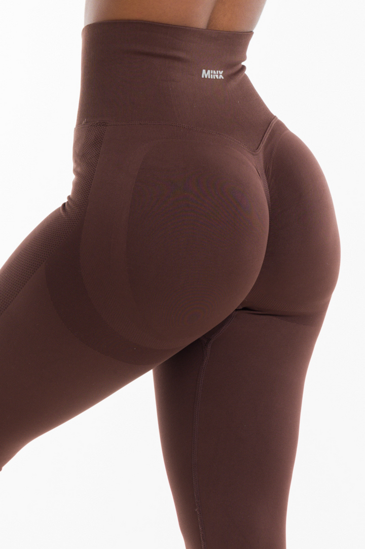 Minimal scrunch bum leggings - gym tights : r/bikinitalk